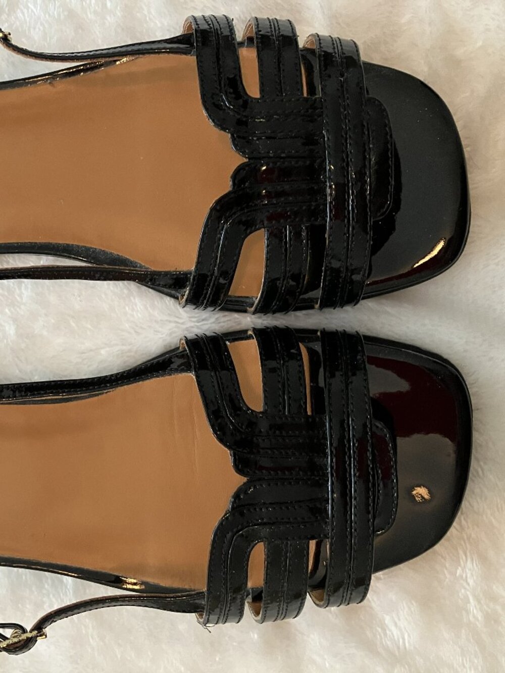 Sezane's Low Josepha Sandal Flats in Black Patent Fr 37, US 6 (really a US 7) - Picture 2 of 14